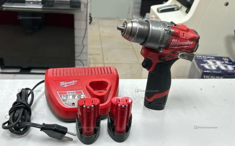 Шуруповерт Milwaukee m12 3401-22