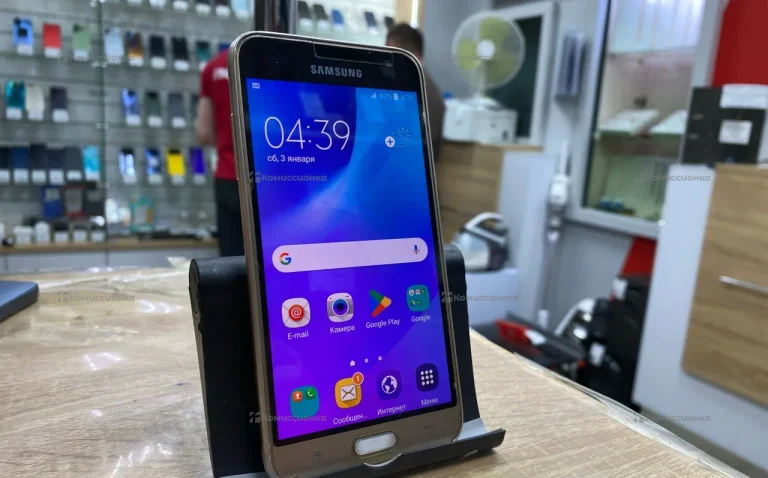 Samsung Galaxy J3 (2016) SM-J320F/DS