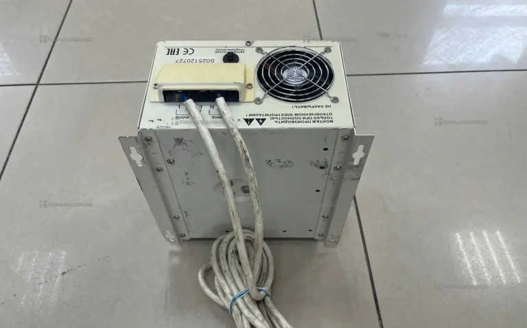 Стабилизатор напряжения NYX WER-5000VA