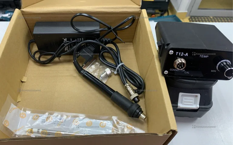 Паяльник аккумуляторный Makita SRG21