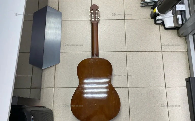 Гитара Yamaha C40