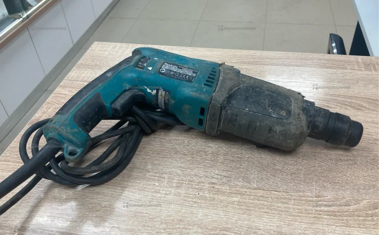 Перфоратор makita HR2470