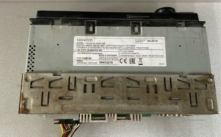 Автомагнитола  Kenwood KMM-125