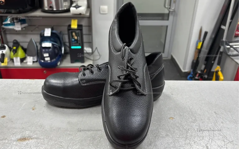 Ботинки с металлическим забором носом