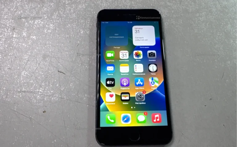 Apple iPhone 8 Plus 3/128 ГБ