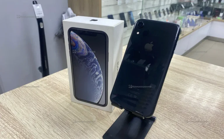 Apple iPhone XR 4/128 ГБ