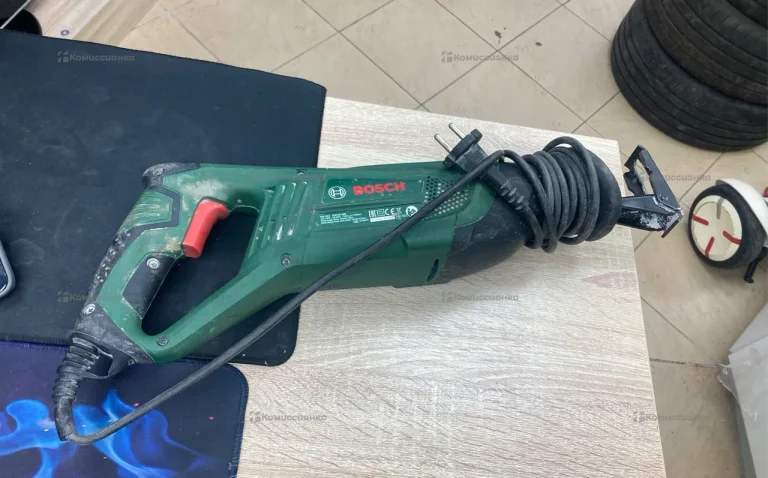 Пила Bosch PSA 700 E