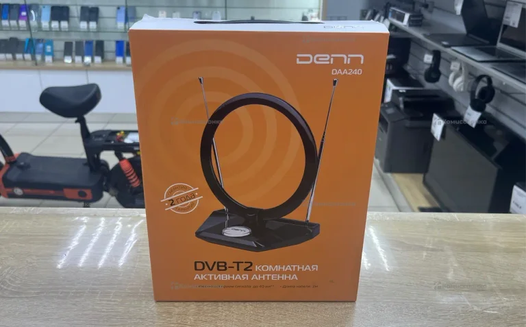 Антенна комнатная Denn