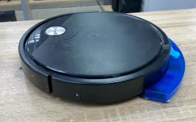 Робот пылесос черный