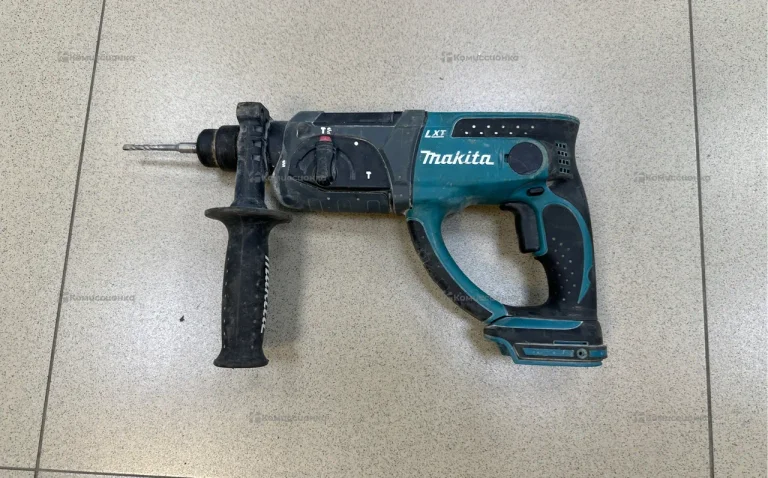 Перфоратор аккумуляторный Makita DHR202RF Li-Ion