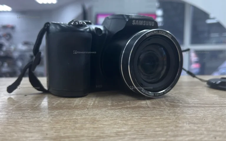 Фотоаппарат  SAMSUNG WB100