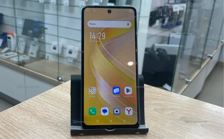 Infinix Smart 8 4/128 ГБ