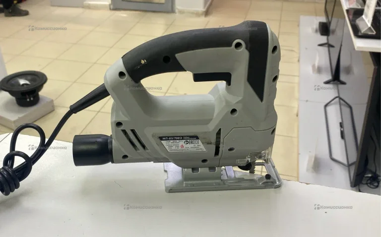 Электролобзик Интерскол МП-85/600Э