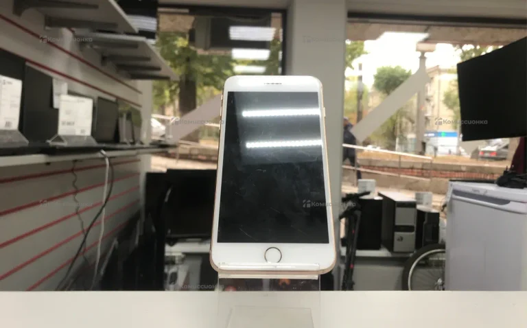Apple iPhone 8 Plus 2/64 ГБ