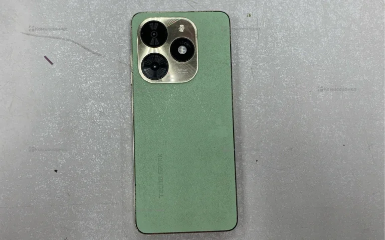 Tecno Spark 20C 4/128 ГБ