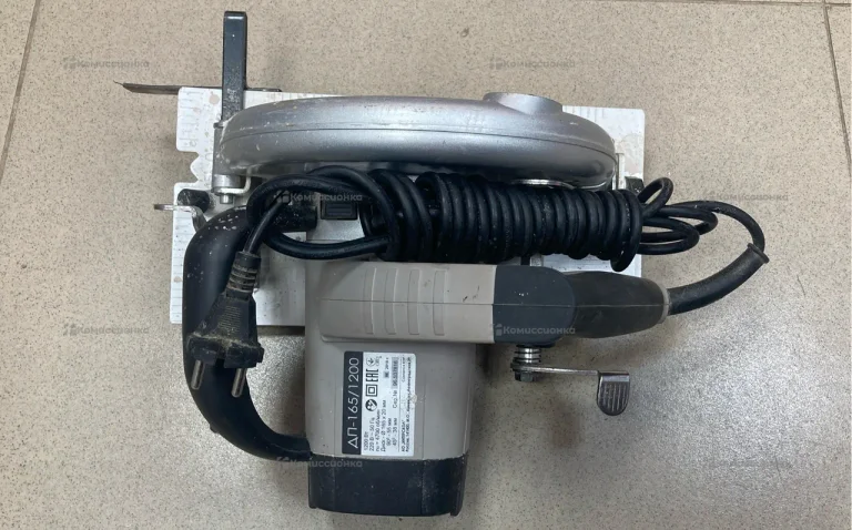 Дисковая пила Интерскол ДП-165/1200