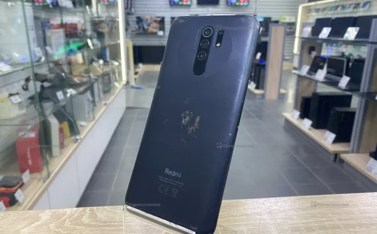 Xiaomi Redmi 8 3/32 ГБ