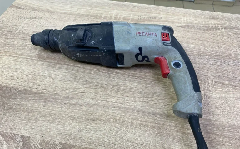 Перфоратор Ресанта П-28-800К