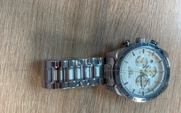 Часы Tissot 1853