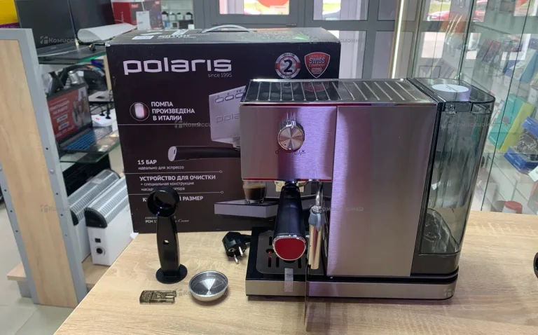Кофеварка Polaris pcm1542e