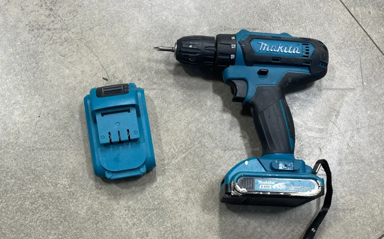 Аккумуляторная дрель-шуруповерт Makita реплика