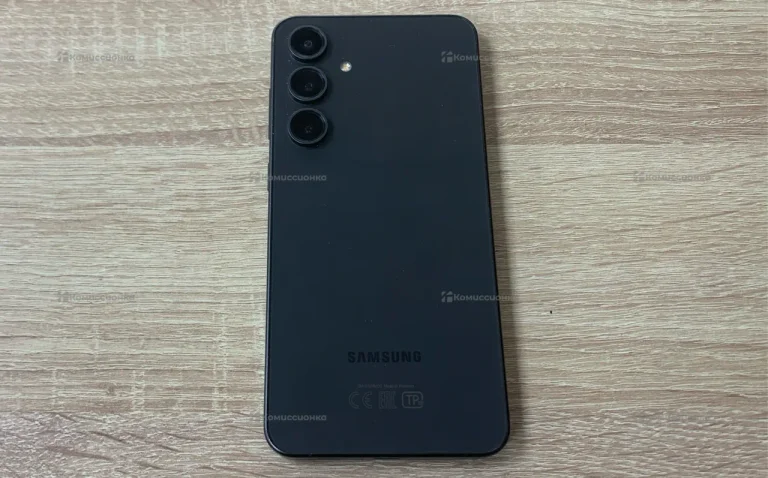 Samsung Galaxy S24 FE 8/256 ГБ