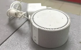 Яндекс станция с часами