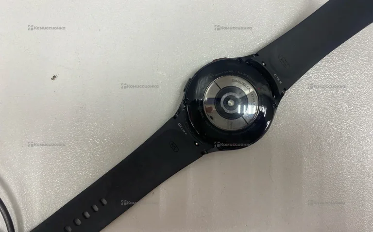 Часы  Samsung Galaxy watch 4 44mm