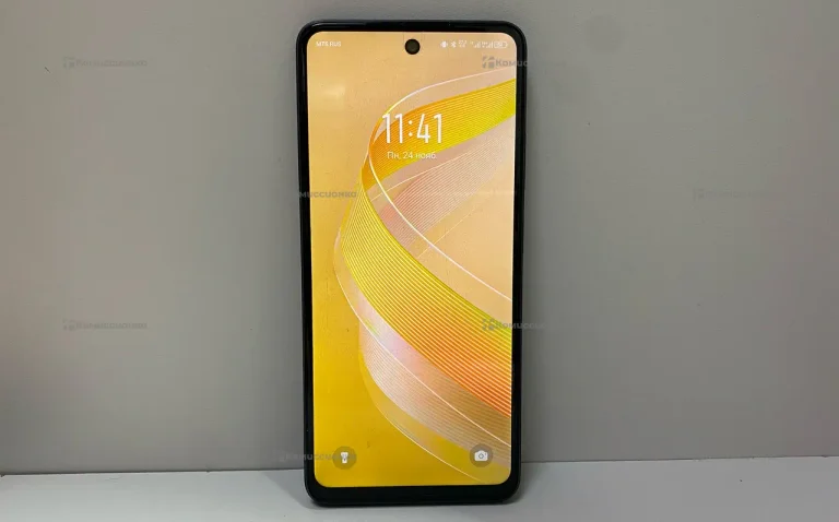 Infinix Smart 8 4/128 ГБ