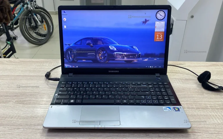 Ноутбук  Samsung np300e5a