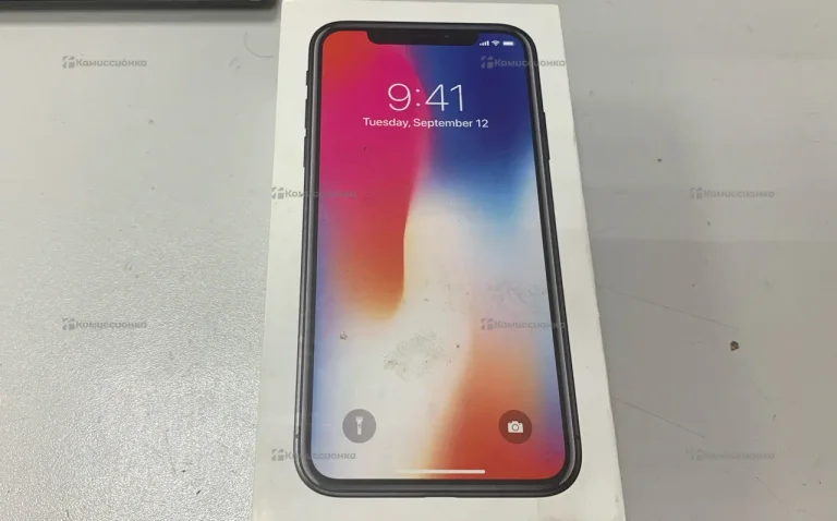 Apple iPhone X 64ГБ