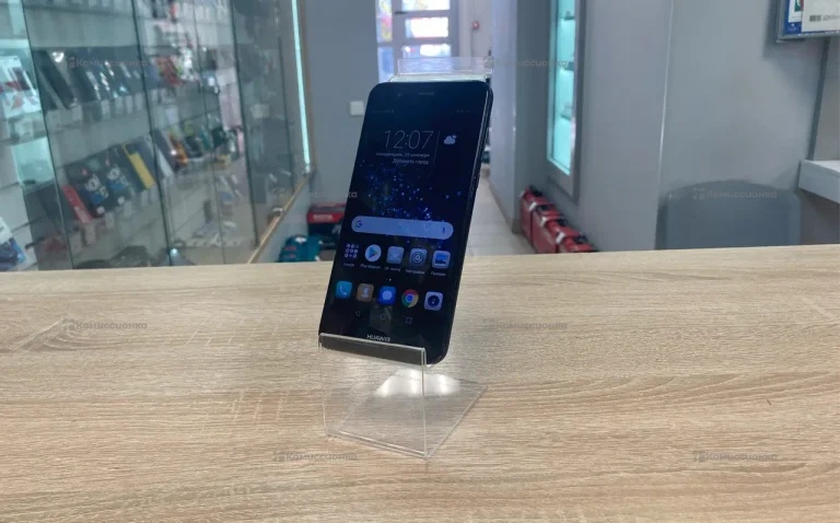 Huawei nova 2 plus 4/64 ГБ