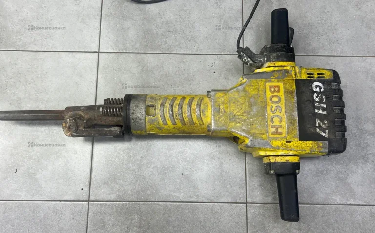 Отбойный молоток Bosch GSH 27 Professional