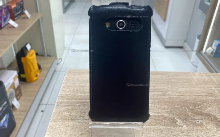 Samsung Galaxy J1 1/8 ГБ