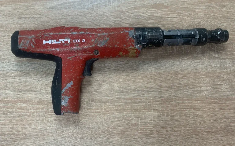 Пороховой монтажный пистолет Hilti DX 2