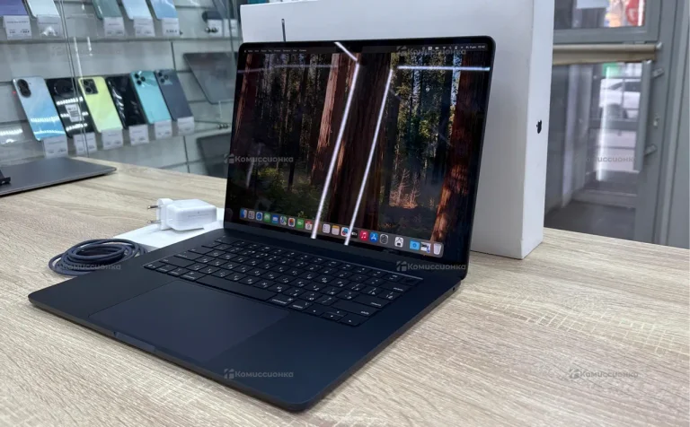Ноутбук  Macbook Air 15 M4 (2025)