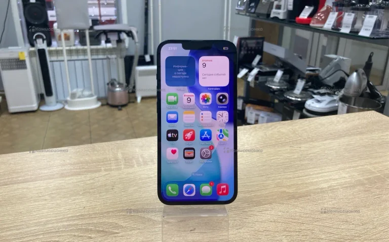 Apple iPhone 13 4/128 ГБ