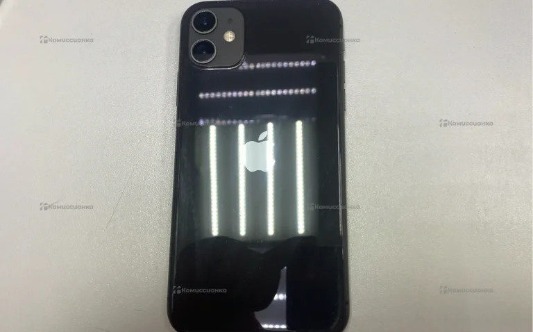 Apple iPhone 11 4/128 ГБ