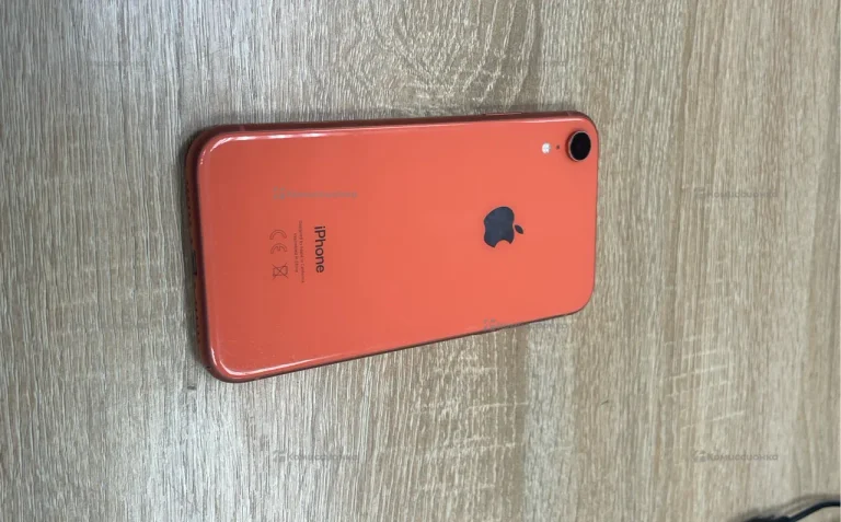 Apple IPhone XR 64Гб