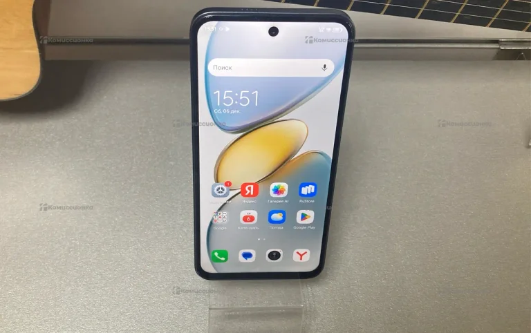 Tecno Spark Go 1 3/64 ГБ