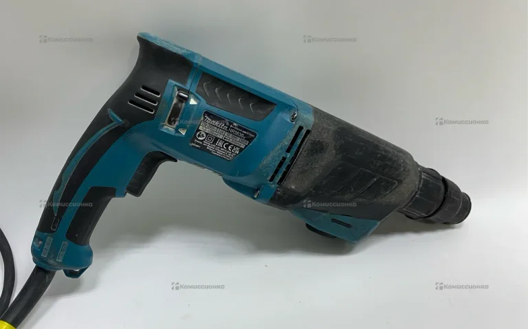 Перфоратор Makita HR2630