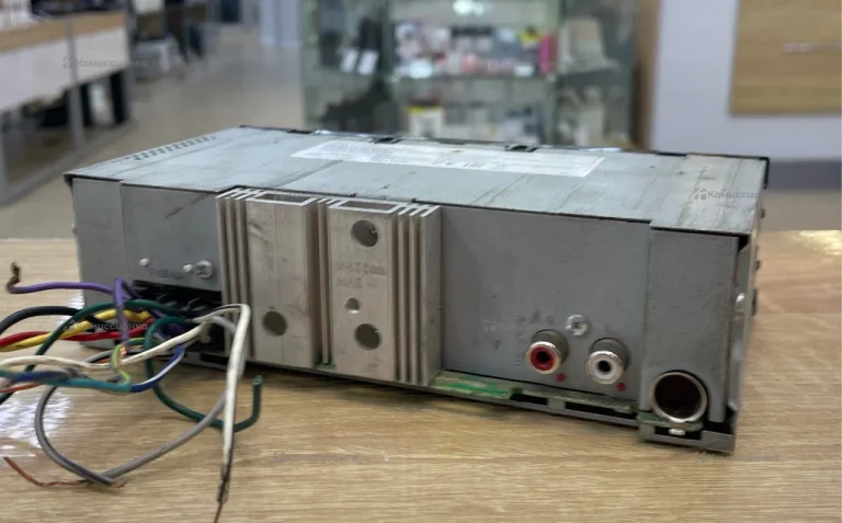 Автомагнитола Kenwood KMM-104RY