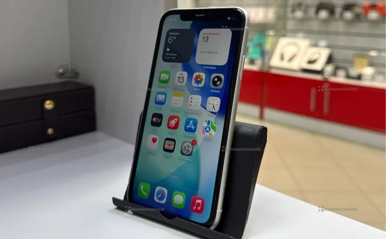 Apple iPhone 11 4/64 ГБ