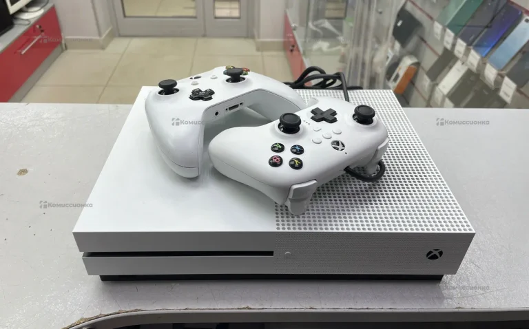 Приставка Xbox One S 512 GB