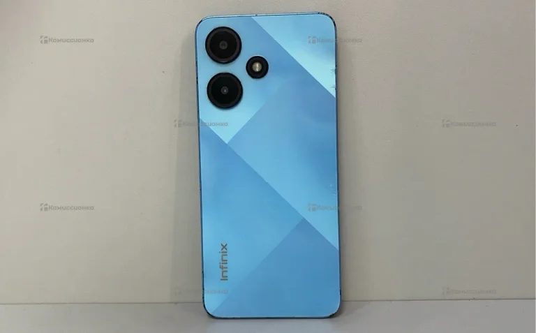 Infinix Hot 30i 4/64 ГБ