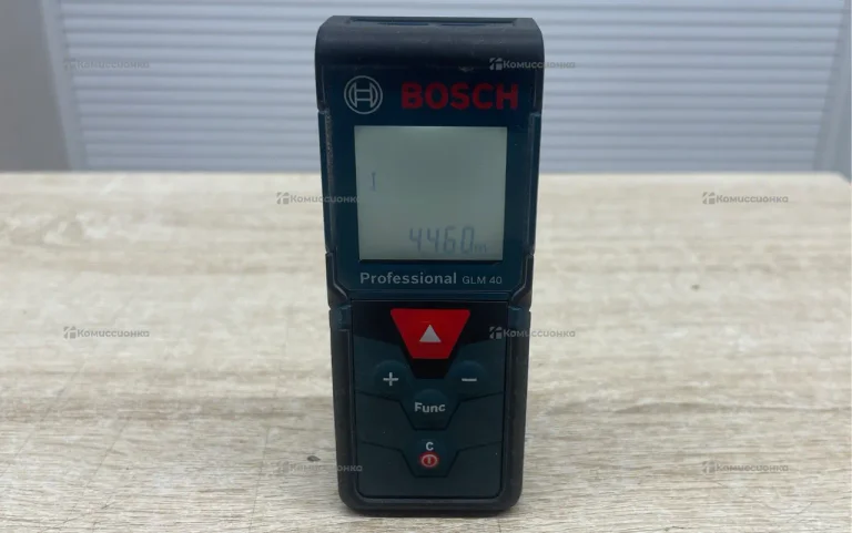Лазерный дальномер GLM 40