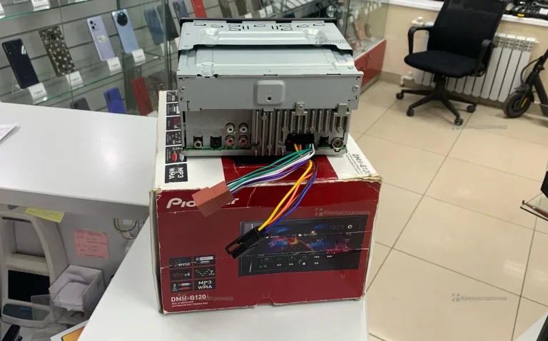 Автомагнитола  Pioneer DMH-G120