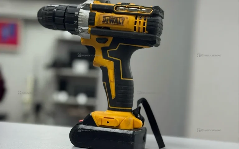 Аккумуляторный шуруповерт DeWalt Реплика