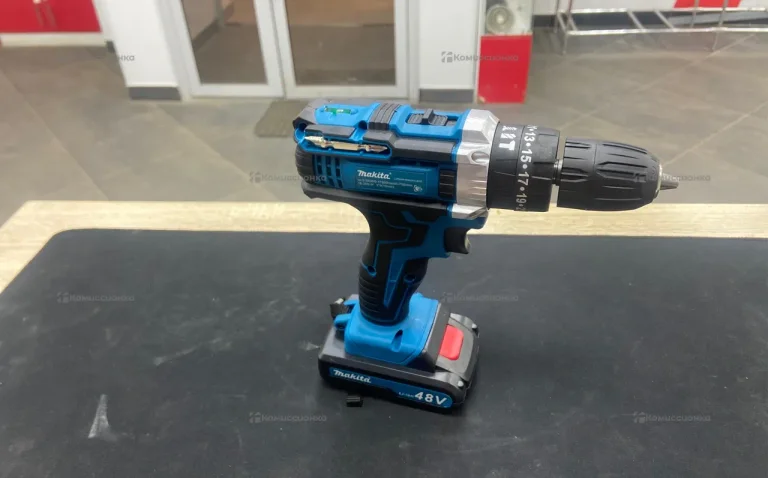 дрель-шуруповерт Makita (реплика)