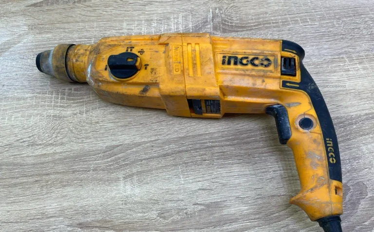 Перфоратор INGCO RGH9028